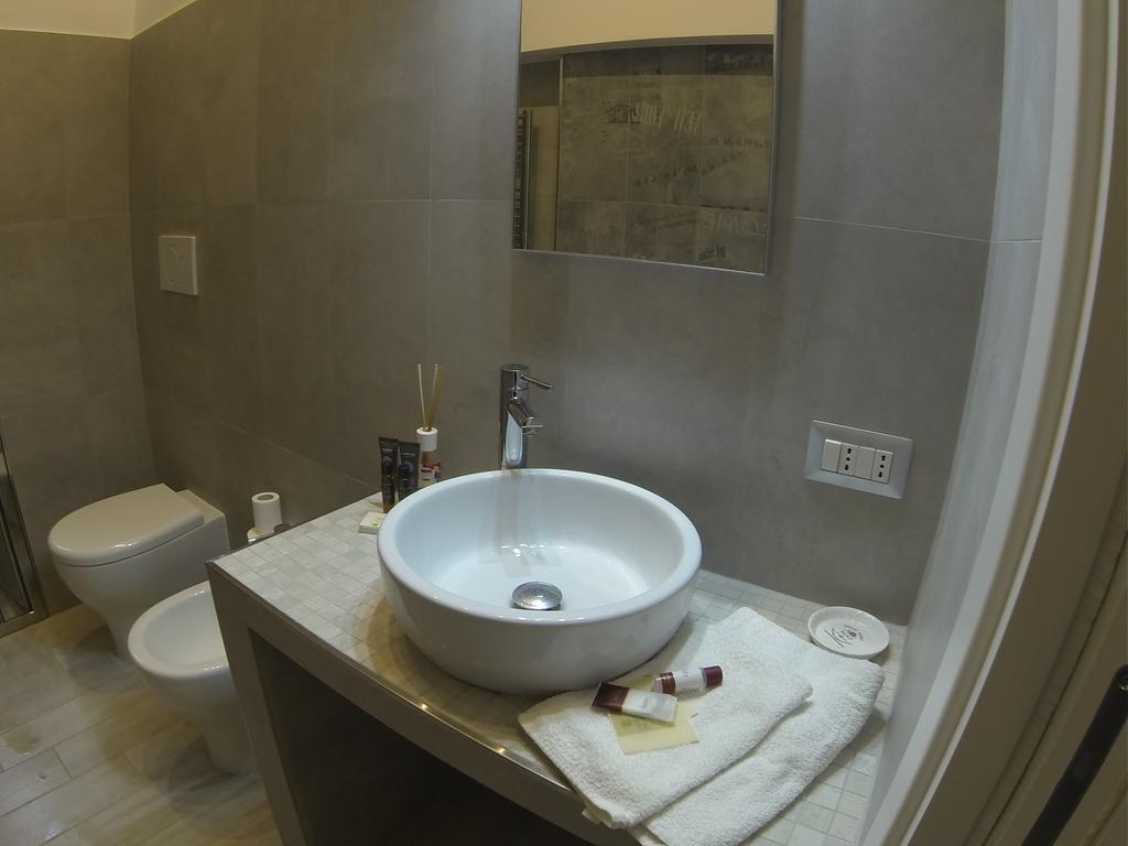 Suite Luisa Roma エクステリア 写真